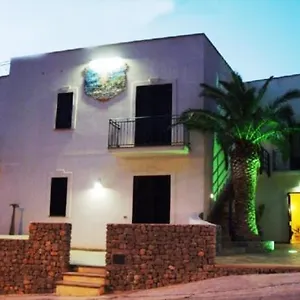 Torre Salina Couette-café