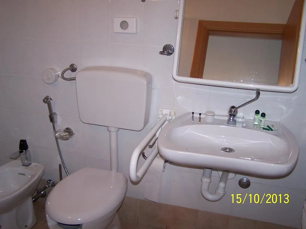 Hotel Sul Mare Al Gabbiano Scoglitti 4*,  Italy