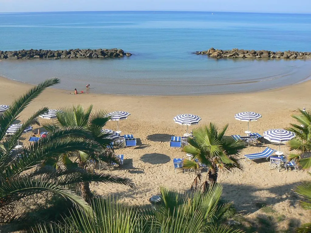 Hotel Sul Mare Al Gabbiano Scoglitti 4*,  Italy